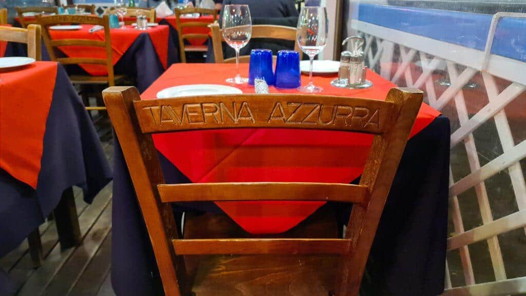 TOP 10 Cosa vedere a Sorrento. Sorrento Spiagge Costiera e... 31 Ristoranti Sorrento Marina Grande Taverna Azzurra 1