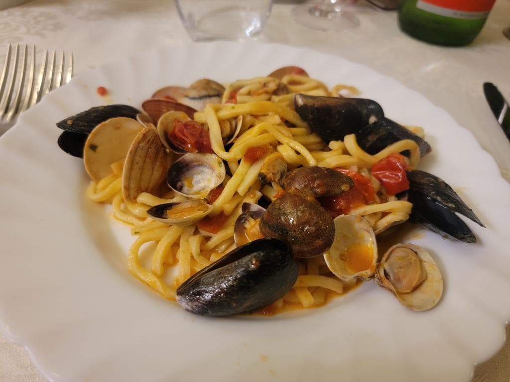TOP 10 Cosa vedere a Sorrento. Sorrento Spiagge Costiera e... 62 Ristoranti a Sorrento OParrucchiano La Favorita 11