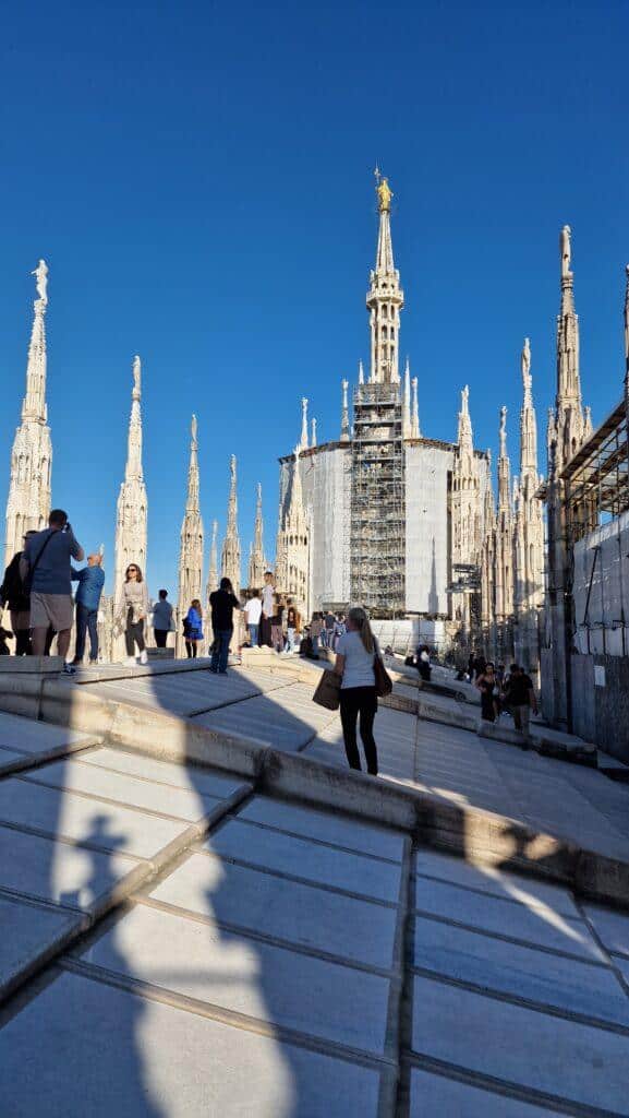 Top 10 Cosa vedere a Milano 109 Things to do in Milan Terraces of the Cathedral on the Duomo rooftops Duomo Square 5