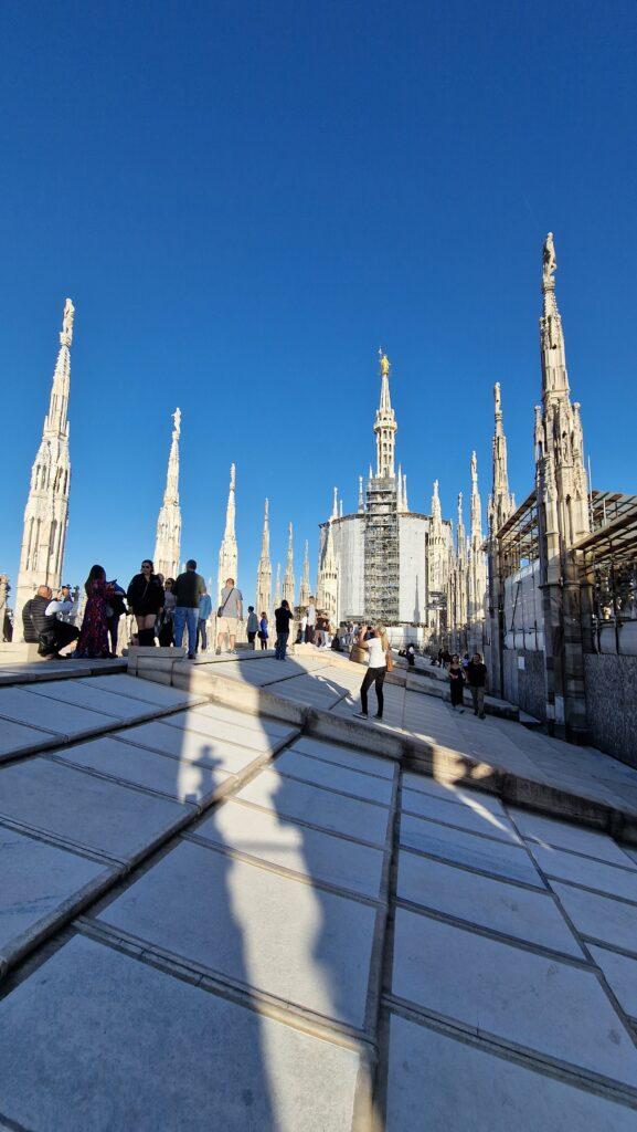 Top 10 Cosa vedere a Milano 110 Things to do in Milan Terraces of the Cathedral on the Duomo rooftops Duomo Square 6