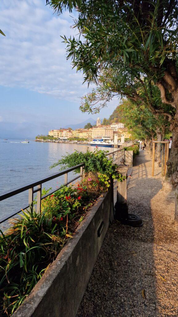 TOP 10 Lago di Como Bellagio cosa vedere? 4 Lago di Como Bellagio cosa vedere lungolago Europa in autunno 12